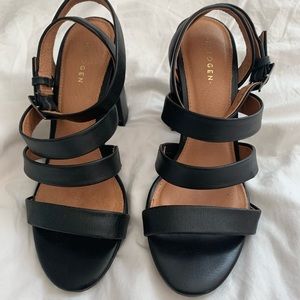 Halogen Black Sandals